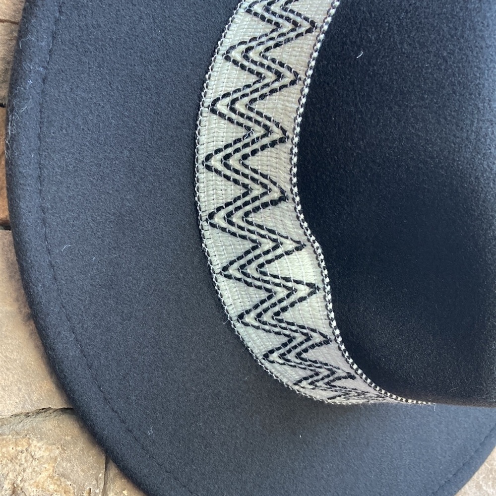Black and White Time and True Pendleton Fedora - Picture 6 of 8